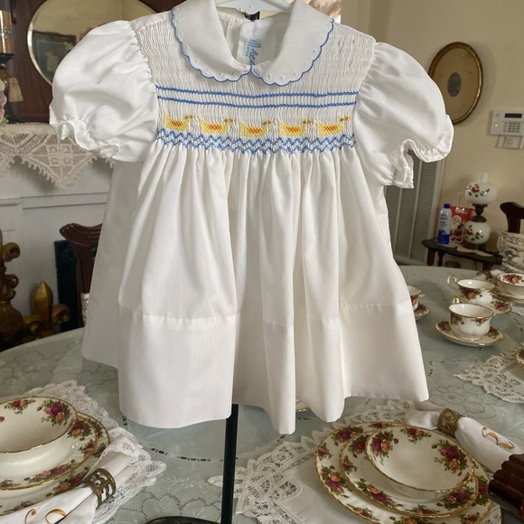 A Little Angel Vintage Infant Girls Smocked Dress size 24 months - Picture 14 of 16